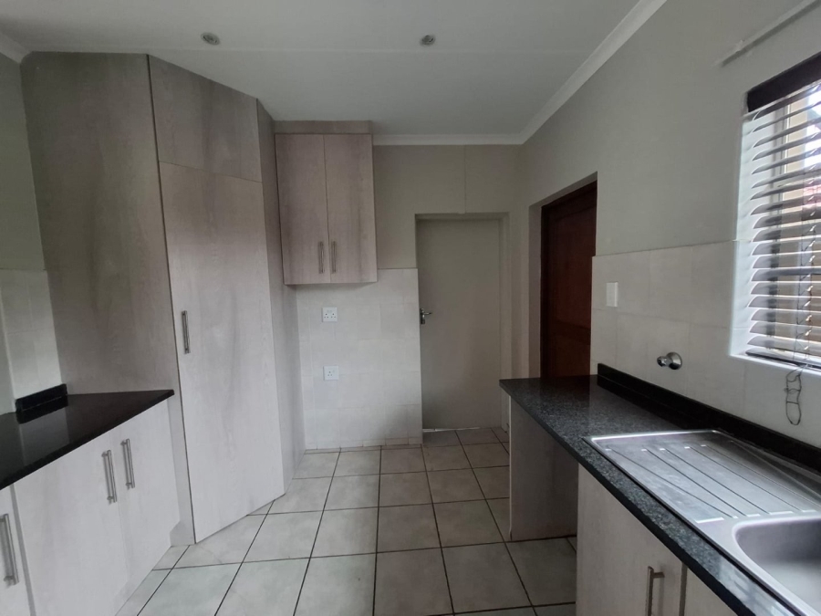 4 Bedroom Property for Sale in Waterkloof East North West